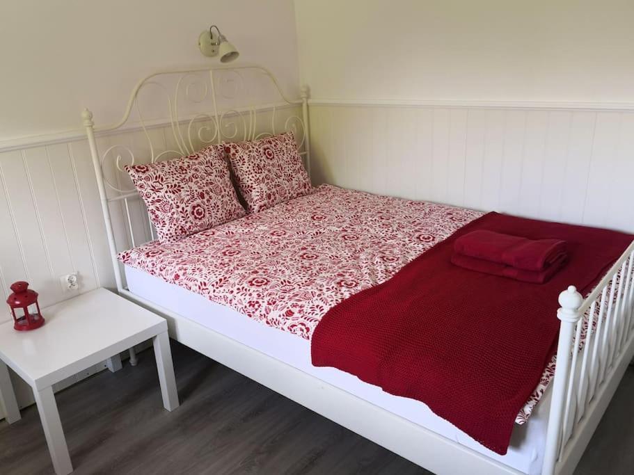 Jankowice  Red Bed 빌라 외부 사진